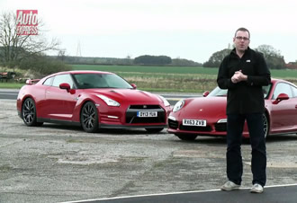 �����ĶԾ� 911 Turbo S��ƴ�ղ�GT-R